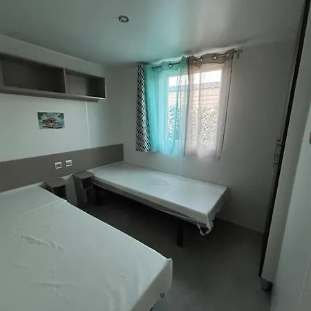 펜션 Varea Mobil'home
