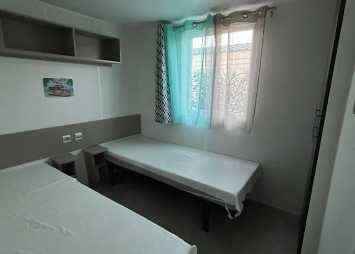 بيت للعطل Varea Mobil'home